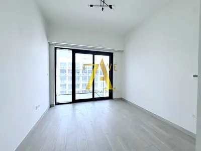 HIGHER FLOOR | SPACIOUS LAYOUT | SEMI FURNISHED