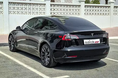 صورة 8 لـ 2023 Tesla MODEL 3