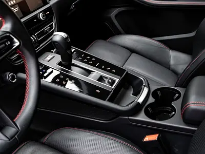 2025 Porsche MACAN 缩略图 16
