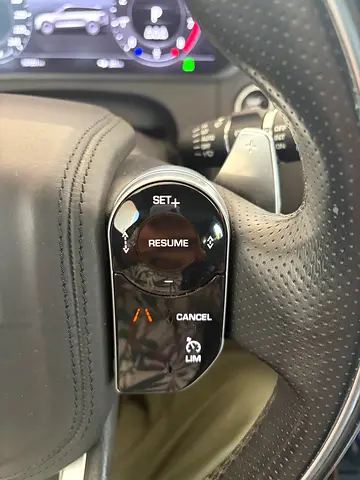 2020 LAND Rover RANGE ROVER VELAR — миниатюра 11