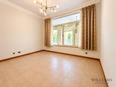 CLOSE TO MALL | MULTIPLE CHEQUES | DIRECT PARK ACCESS