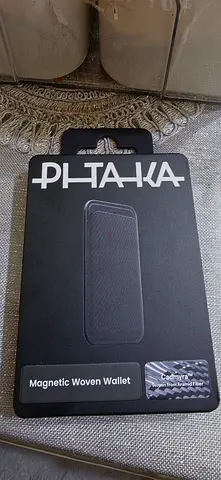 Pitaka Magnetic Woven Wallet