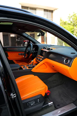 صورة مصغرة 17 لـ 2023 Bentley BENTAYGA