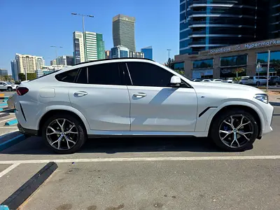2023 BMW X6 照片 2