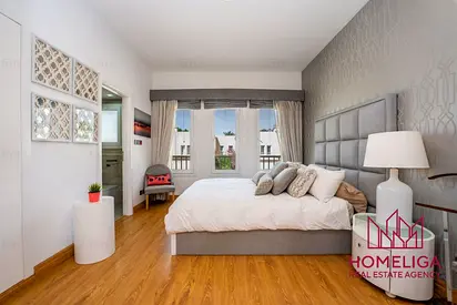 CORNER PLOT | UPGRADED | SPRINGS 1
