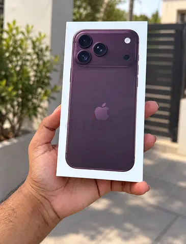 Iphone 18 pro max 256GB HK burgundy
