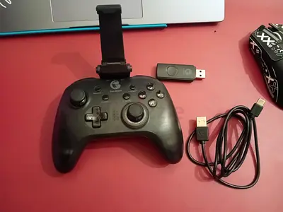 Wireless Bluetooth/USB Gaming Controller (works with PC/Switch/Phone/Iphone)