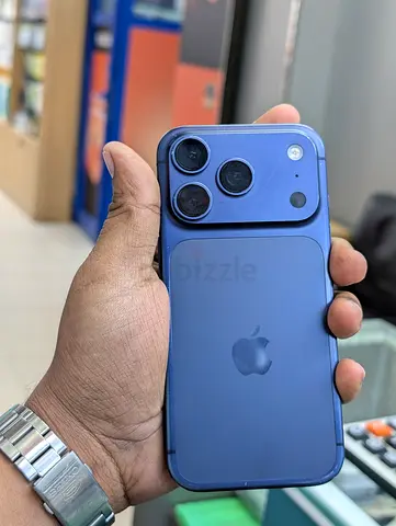 Iphone 17 pro 256gb esim blue color dot in screen