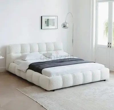 Modern Design Luxury King Size Fabric Bed with Spring Mattress