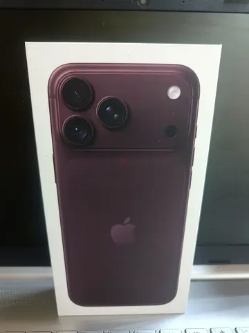 I phone 18 pro max 256 gb Burgundy (TDRA)*