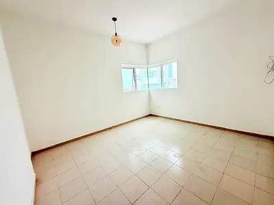 READY TO MOVE 1bhk WITH 1BHAT ROOM CENTRAL AC&GAS RENT 30k
