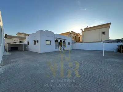 Price Reduced by Owner | Villa for Sale in Al Rawda 2 – Ajman | 10,000 sq. ft. Plot | 5 Master Bedrooms | Electricity, Water, and A/C Included