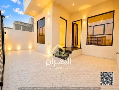 طابقين وروف_قابل للتفاوض _تملك حر_موقع مميز 2floors,roof-Negotiable-freehold-prime location