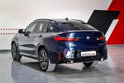 صورة 8 لـ 2025 BMW X4