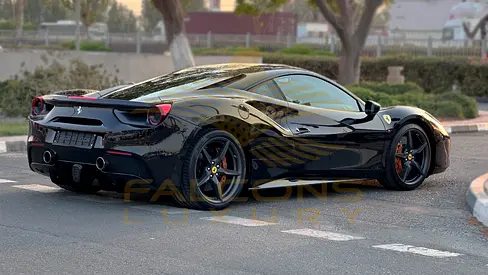 2016 Ferrari 488 GTB 照片 4