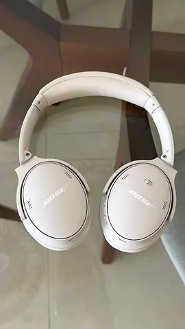 Bose QuietComfort Over-Ear Wireless Headphones - White, Good Condition