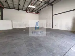TOP QUALITY warehouse at LOW RENT with pantry & toilet for URGENT LEASE !!