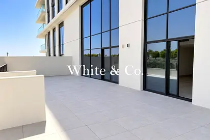 RARE DUPLEX | LARGE LAYOUT | MARINA ACCESS