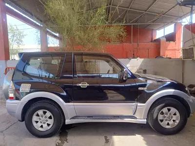 2005 Mitsubishi Pajero GCC Specs Reliable 4x4 SUV