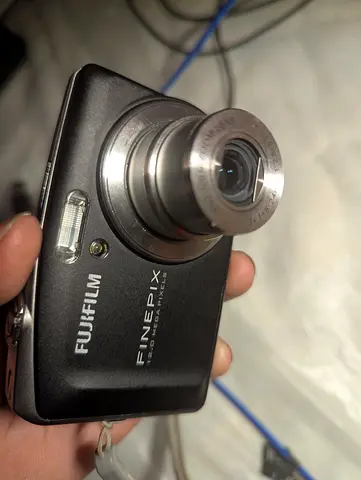 Fujifilm FinePix compact digital camera - working condition