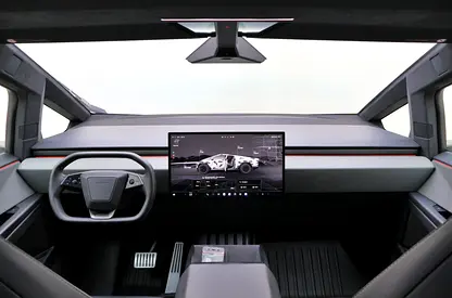 2025 Tesla CYBERTRUCK — миниатюра 11