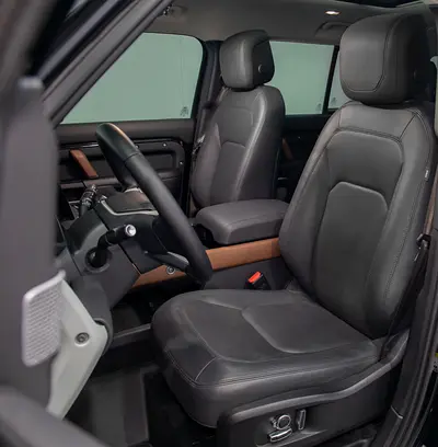 صورة 9 لـ 2023 LAND Rover DEFENDER