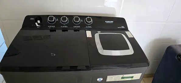 Semi-automatic twin tub washing machine - 20kg (used)