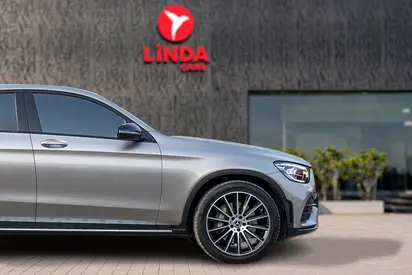 صورة 8 لـ 2023 Mercedes-BENZ GLC