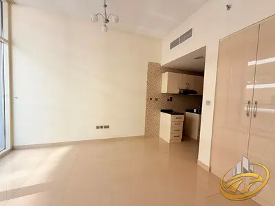 استوديو مشرق | إطلالة على الفناء | غير مفروش