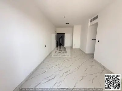 مساحة كبيرة وموقع ممتاز على مخارج دبي والشارقة