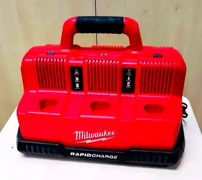 MILWAUKEE M12/M18 RAPID CHARGER