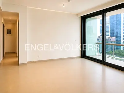 Bright and Open Layout | Mid Floor | Spacious
