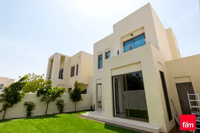 Single Row | Negotiable | Near Pool | Extended