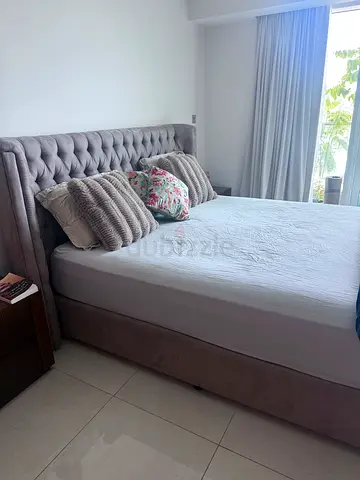 King size bed