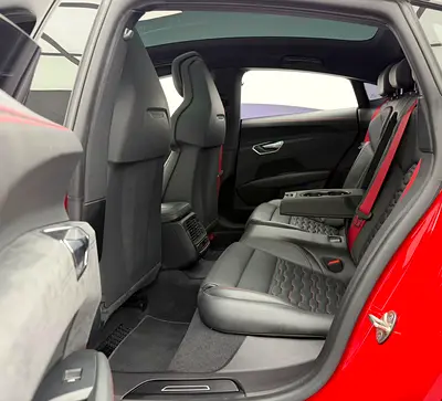 2022 AUDI E-TRON GT 缩略图 17