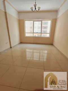 One-Bedroom Apartment for Annual Rent – Al Khan, Sharjah A one-bedroom apartment with a living roo