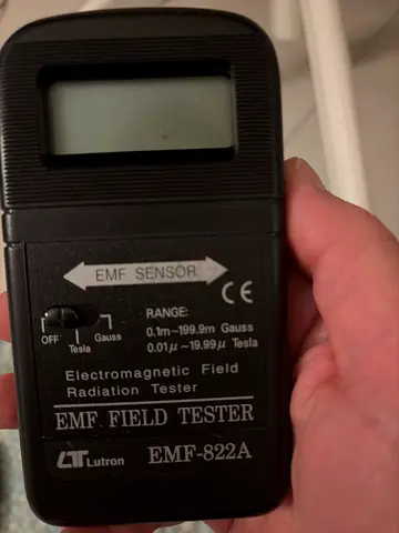 Handheld EMF Field Tester EMF-822A - Working Condition
