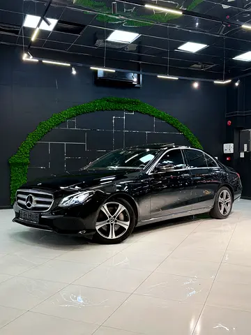 2019 Mercedes-Benz E-Class E 300 - Korean Specs - Excellent Condition