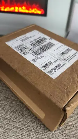IPHONE 18PRO BURGUNDY SEALED PACK