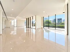 LUXURY VILLA | UNFURNISHED | VACANT
