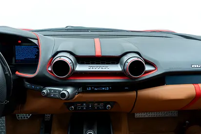 2020 Ferrari 812 SUPERFAST 缩略图 11