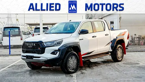 Hilux D/C P/up 4x4 2.8L DIESEL AUTO GR-S RED FLAP GCC BRAND NEW 0KM