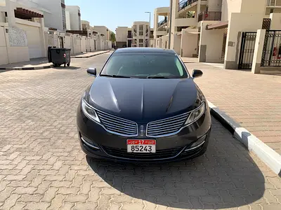 صورة 7 لـ 2014 Lincoln MKZ