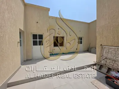 فرصة مميزة للسكن العائلي الراقي في منطقة القادسية، داخل فيلا جديدة بالكامل بتشطيبات حديثة وتجهيزات متطورة، جاهزة للسكن الفوري وتوفر الخصوصية والراحة