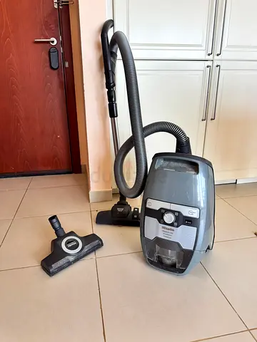Miele Bagless Vacuum Cleaner