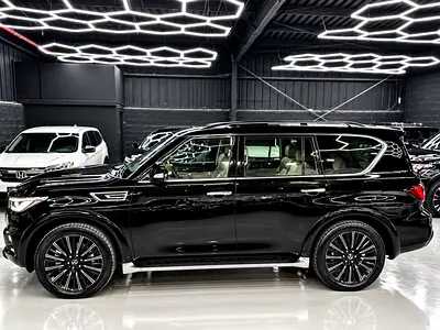 2022 Infiniti QX80 照片 8