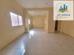 Spacious 2bhk flat with balcony ready to move with gas near to rolla park only 32k