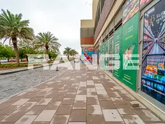 Flexible Layout | Investor's Choice | Vacant