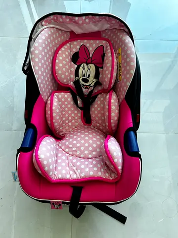 Pink Minnie Mouse Infant Car Seat (Baby Car Seat) - Good Condition