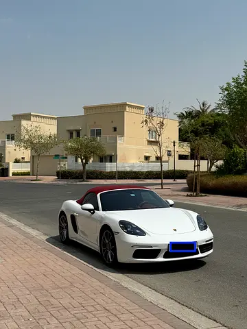 Porsche Boxster Standard 2017 GCC Specs - Agency maintained/serviced
